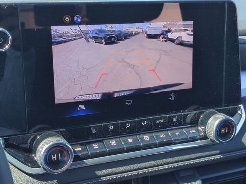 New 2026 Chevrolet Suburban High Country AWD/4WD image 15