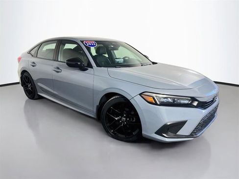 Used 2023 Honda Civic Sport image 2