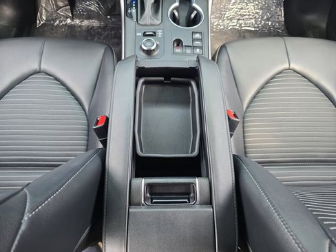 Certified 2024 Toyota Highlander XSE image 18