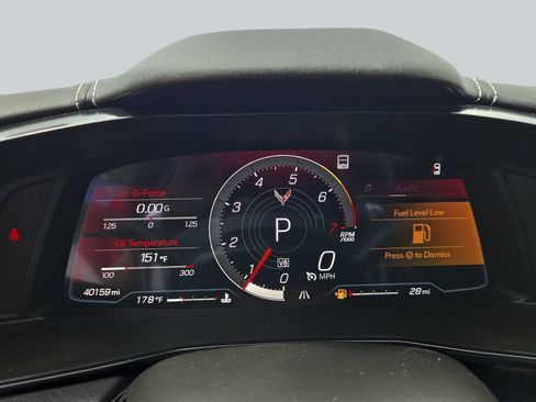 Used 2022 Chevrolet Corvette Stingray Preferred Cpe w/ Z51 Performance Package RWD image 17