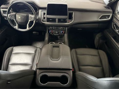 Used 2023 Chevrolet Tahoe Z71 w/ Z71 Off-Road Package AWD/4WD image 16