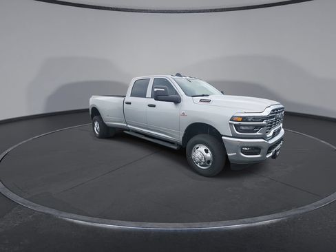 New 2026 RAM 3500 Tradesman AWD/4WD image 2