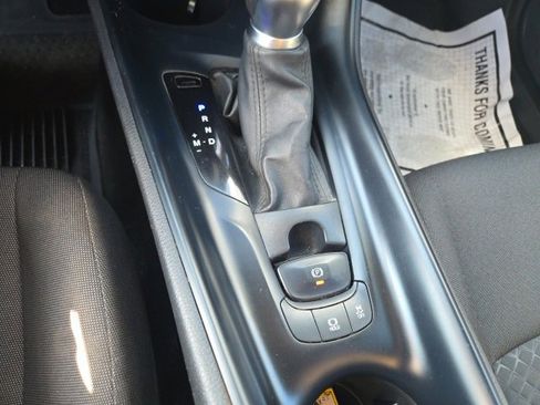 Used 2021 Toyota C-HR LE image 13