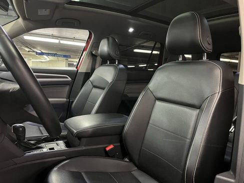 Used 2022 Volkswagen Atlas SE w/ Panoramic Sunroof Package FWD image 21