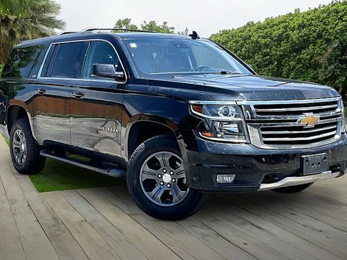 Used 2017 Chevrolet Suburban LT w/ Off-Road Package AWD/4WD image 9