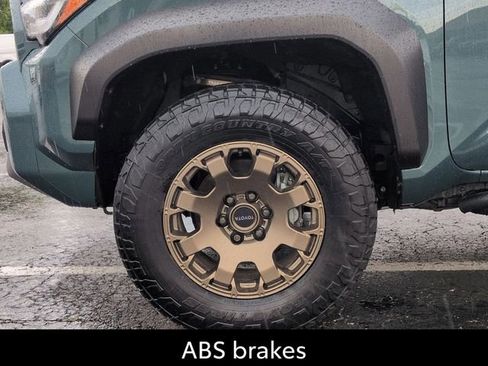 Certified 2025 Toyota 4Runner Trailhunter AWD/4WD image 11
