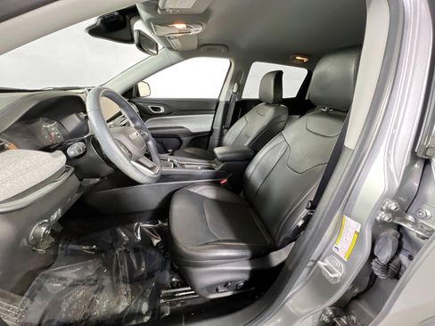 Used 2022 Jeep Compass Latitude image 20