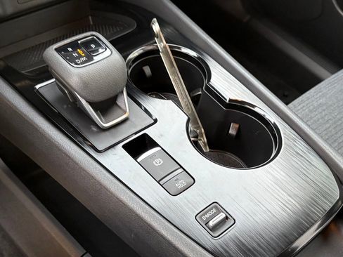 Certified 2023 Nissan Rogue SV image 21