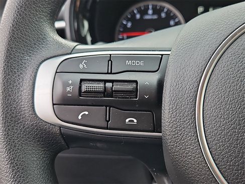 Used 2023 Kia K5 LXS image 24