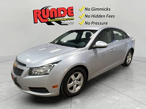Used 2014 Chevrolet Cruze LT w/ Technology Package image 1
