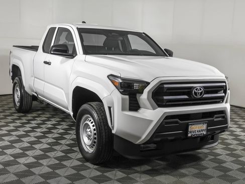 Used 2024 Toyota Tacoma SR RWD image 10