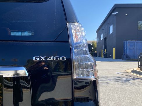 Used 2023 Lexus GX 460 Premium image 58