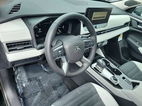 New 2026 Mitsubishi Outlander SE FWD image 22