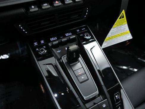 New 2026 Porsche 911 Carrera image 22