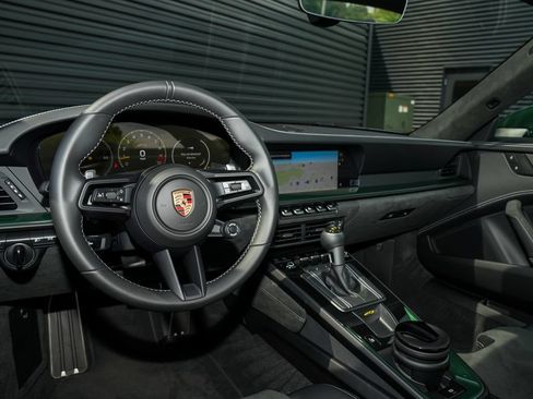 Certified 2026 Porsche 911 GT3 RWD image 28
