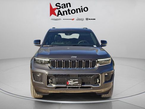 New 2025 Jeep Grand Cherokee L Overland w/ Trailer Tow Package AWD/4WD image 3