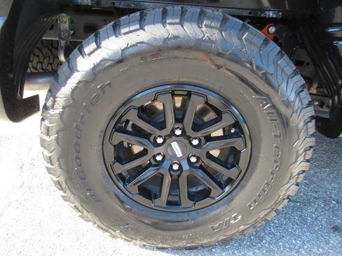 Used 2024 Ford F150 Raptor AWD/4WD image 8
