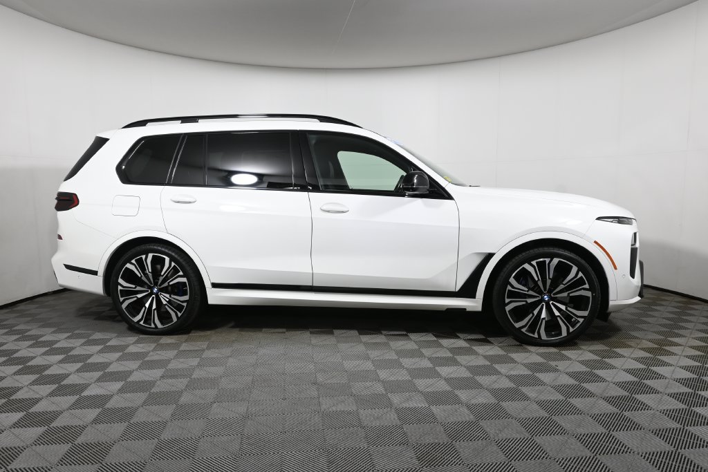 Certified 2024 BMW X7 M60i w/ Executive Package AWD/4WD image 8
