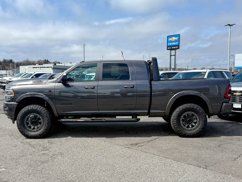 Used 2021 RAM 3500 Laramie AWD/4WD image 4