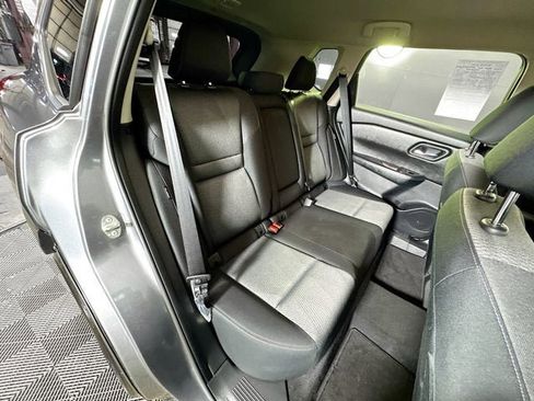 Certified 2026 Nissan Rogue SV image 21