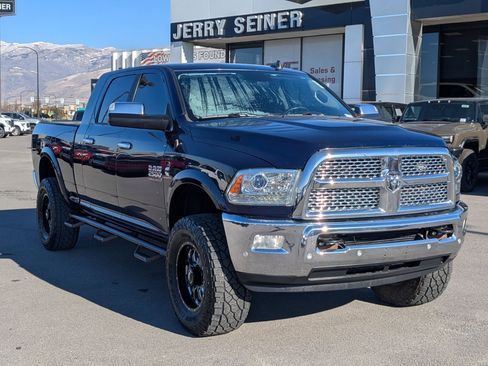 Used 2018 RAM 2500 Laramie w/ Cold Weather Group image 7
