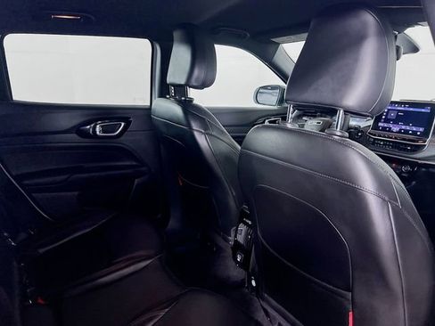 Used 2023 Jeep Compass Trailhawk image 9