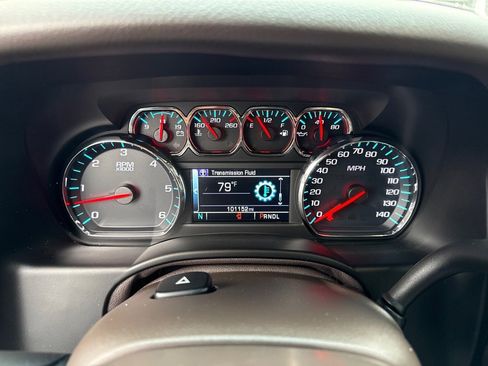 Used 2019 Chevrolet Suburban LT image 46