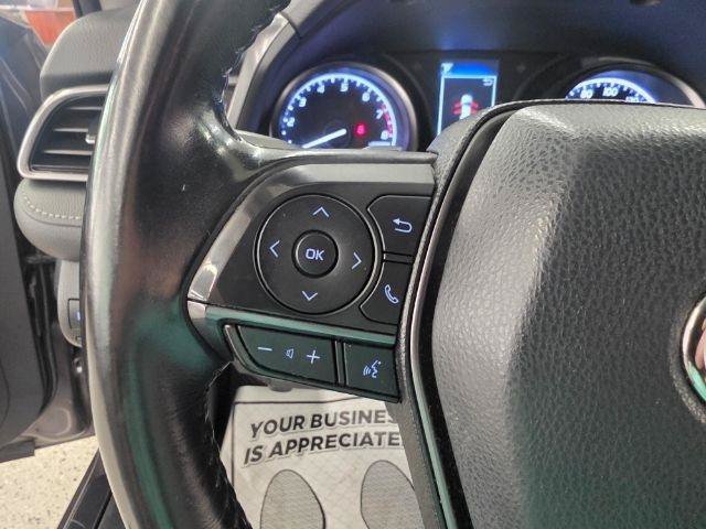 Used 2021 Toyota Camry SE FWD image 12