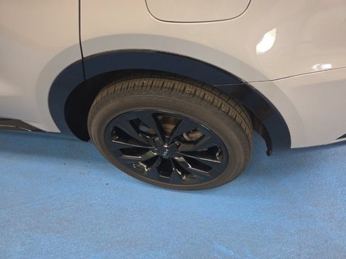 Used 2022 Kia Sorento SX FWD image 11