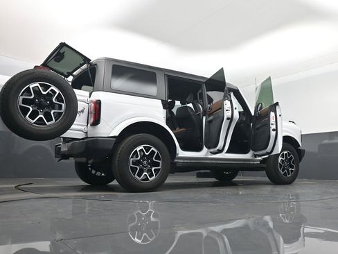 Used 2023 Ford Bronco Outer Banks image 56