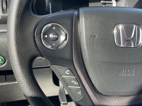 Used 2017 Honda Ridgeline Sport image 31