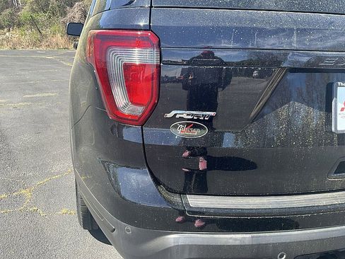 Used 2018 Ford Explorer Sport w/ Equipment Group 401A image 17