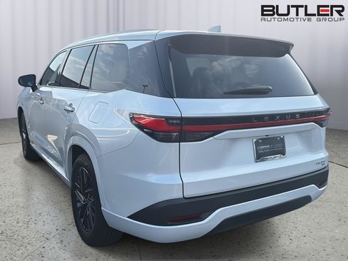 Used 2025 Lexus TX 350 AWD image 10