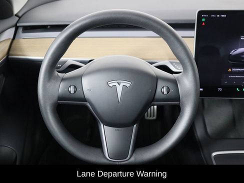 Used 2023 Tesla Model 3 Performance image 7
