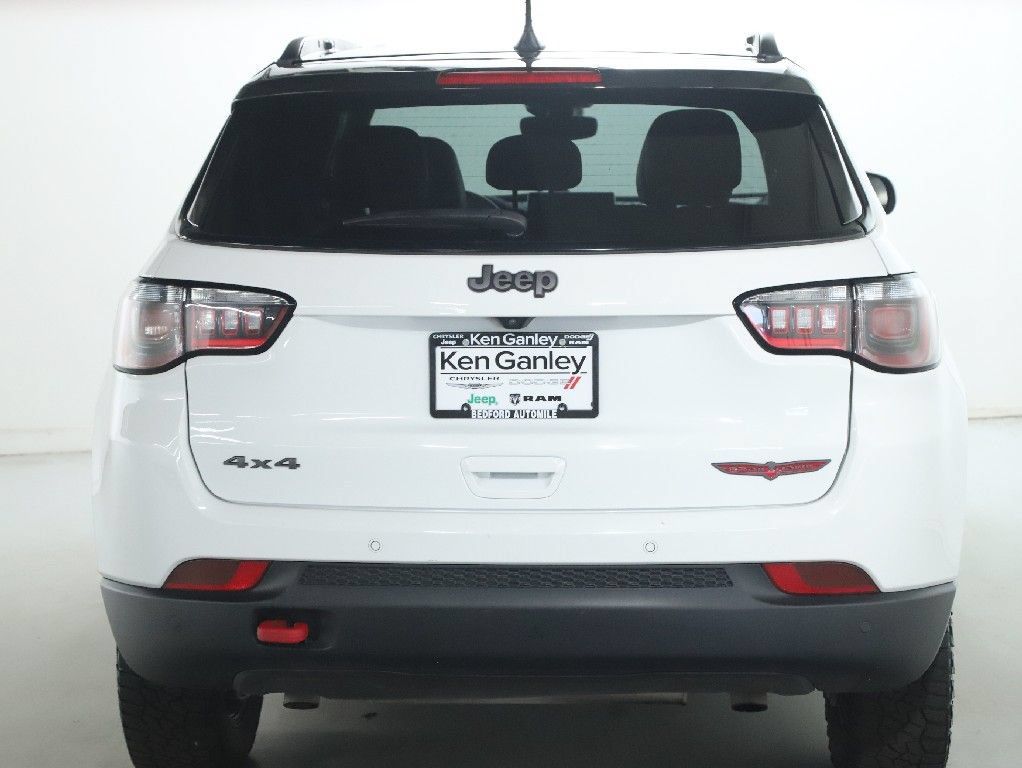Used 2025 Jeep Compass Trailhawk AWD/4WD image 41