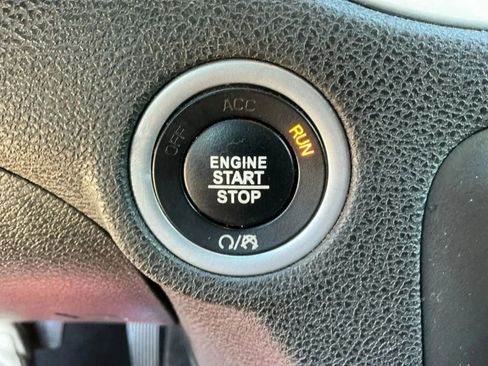 Used 2021 Dodge Charger SXT w/ Leather Interior Group image 33