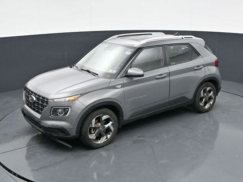 Used 2020 Hyundai Venue SEL w/ Convenience + Premium Package FWD image 28