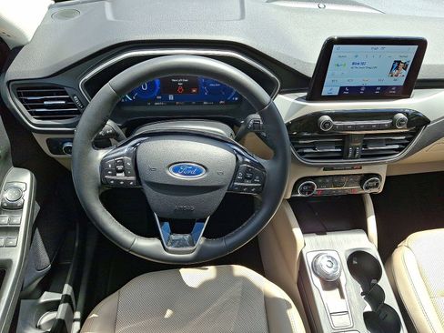 Used 2021 Ford Escape SEL w/ Technology Package AWD/4WD image 13