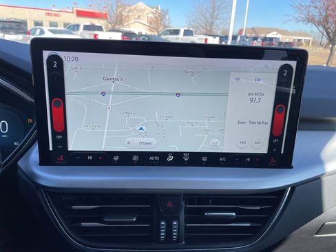 Used 2024 Ford Escape Platinum image 20