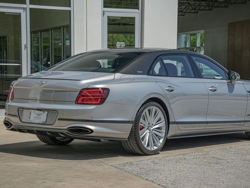 New 2025 Bentley Flying Spur Plug-In Hybrid AWD/4WD image 12