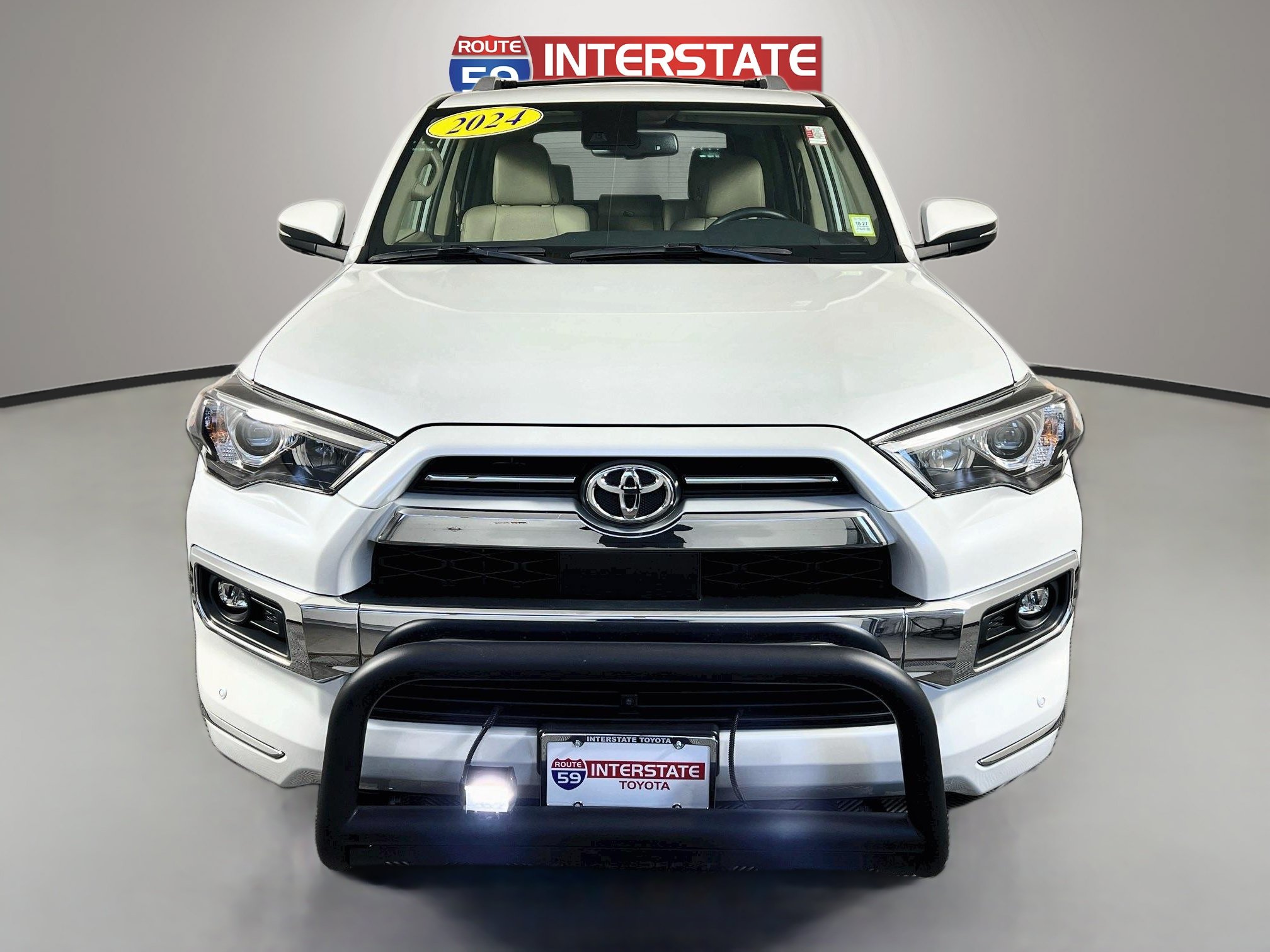 Used 2024 Toyota 4Runner Limited AWD/4WD image 2