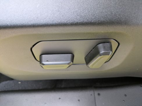 Used 2024 Jeep Gladiator Mojave AWD/4WD image 20