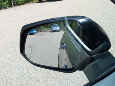 Used 2023 Toyota RAV4 XLE w/ Convenience Package image 31