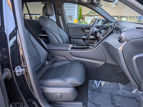 Used 2026 Mercedes-Benz GLC 300 image 21