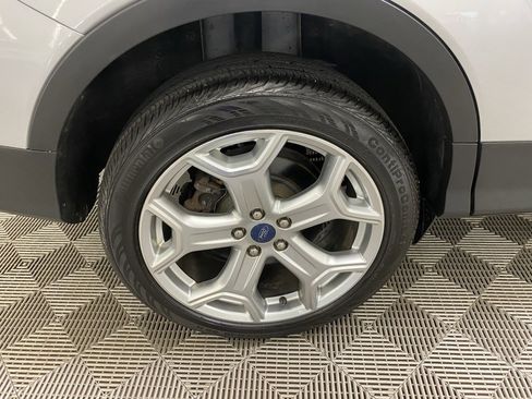 Used 2019 Ford Escape Titanium image 11