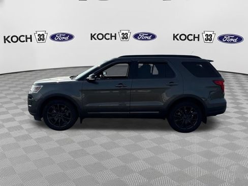 Used 2019 Ford Explorer XLT w/ Equipment Group 202A AWD/4WD image 4