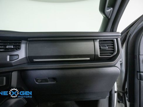 Used 2023 Ford Expedition Platinum AWD/4WD image 44