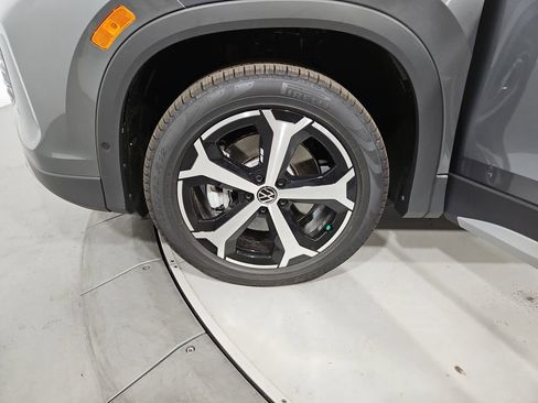 New 2026 Volkswagen Tiguan SE AWD/4WD image 25