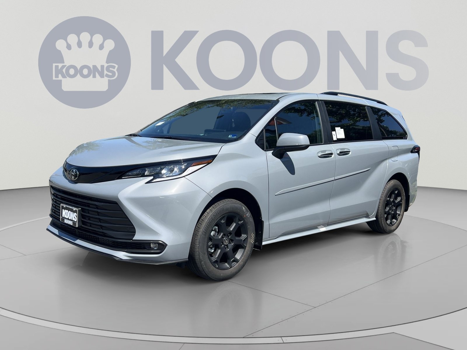 New 2026 Toyota Sienna XLE Woodland Edition AWD/4WD image 1