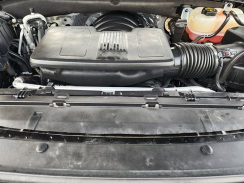 Used 2025 Cadillac Escalade ESV Premium Luxury w/ LPO, Floor Liner Package AWD/4WD image 34